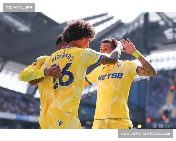 水晶宫坚韧拼搏到底竞争英超，赛场难分胜负胶着状态持续